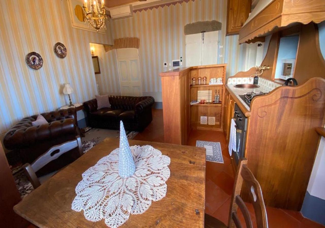 Domus Ghibellinae - Il Cantico Cortona Habitación foto